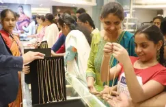 सोना-चांदी की कीमतों में तेजी, 1 लाख के पार हुए पीली धातु के दाम