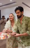 सोनाक्षी सिन्हा ने पति जहीर इकबाल के साथ की गणपति की आरती, शेयर किया वीडियो