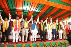 Sonowal campaigns for BJP's Nagaon Bypoll candidate at Dalanghat