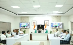 Sonowal Orders 24x7 Monitoring of Indian Seafarers in Gulf Crisis