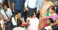 Sonowal visits Sivasagar flood relief camp, directs aid