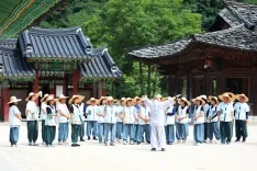 How Did Nearly 350,000 People Experience Overnight 'Temple Stays' in South Korea in 2025?