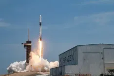 SpaceX Starship test flight deploys Starlink V3 satellites as shares slide 2.68%