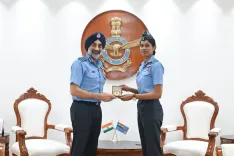 भावना कंठ बनीं IAF की पहली महिला फाइटर कॉम्बैट लीडर, वायुसेना प्रमुख एपी सिंह ने किया सम्मानित