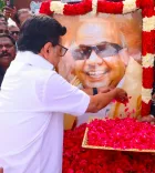 Stalin marks Kalaignar's death anniversary with #KalaignarForever