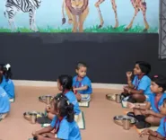 Dead rat in mid-day meal: West Champaran students protest, police called in