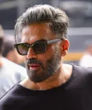 क्या सुनील शेट्टी ने दशहरा पर अपने जड़ों से जुड़ने का भावपूर्ण संदेश साझा किया?