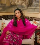 सोनम कपूर ने मां सुनीता कपूर के जन्मदिन पर साझा की भावुक यादें, फराह खान ने किया प्यार का इजहार