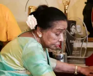 संगीत की अनमोल धरोहर: आशा भोसले का योगदान और उनकी यादें