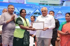 स्वच्छता सर्वेक्षण 2024-25: अहमदाबाद को देश का नंबर 1 स्वच्छ शहर घोषित किए जाने पर सफाई प्रहरियों का हुआ सम्मान