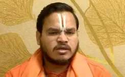 स्वामी रामभद्राचार्य के बयान पर रामचंद्र दास ने दी सफाई, कहा- 'संत प्रेमानंद सम्मान के अधिकारी, विवाद अस्वीकार्य'