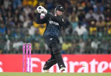 टी20 क्रिकेट में मिचेल सेंटनर का अद्वितीय 'डबल', केवल 6 खिलाड़ियों ने किया यह कारनामा