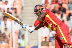 टी20 वर्ल्ड कप 2026: शेफर्ड और होल्डर की शानदार पारियों से वेस्टइंडीज ने बनाए 176 रन