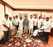 कर्नाटक के तंबाकू किसानों की समस्याओं पर गोयल-कुमारस्वामी की बैठक, नए बाजारों की खोज पर जोर