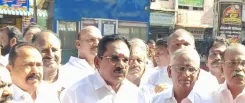 एआईएडीएमके नेता सेल्लुर के. राजू का CM विजय पर हमला: 'तानाशाह बन गए हैं मुख्यमंत्री'