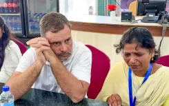 नीट पीड़ित परिवारों से मिले राहुल गांधी, बोले- छात्रों को चाहिए सच, न्याय और सरकार की माफी