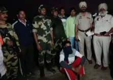 क्या तरनतारन में बीएसएफ ने ड्रोन से गिराए गए पिस्तौल बरामद कर तस्कर को गिरफ्तार किया?