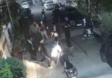 Why was a teenager fatally stabbed in Delhi's Kardampuri?