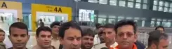 Could Tej Pratap and Ravi Kishan's Patna Airport Meeting Indicate a Political Shift?