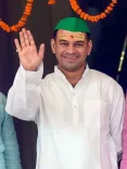 क्या तेज प्रताप ने तेजस्वी को जननायक मानने से किया इनकार?