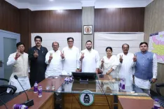 Tejashwi meets RJD council poll candidates, claims ruling side rattled