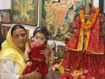 Tejashwi Yadav marks Navratri Shashthi with daughter Katyayani
