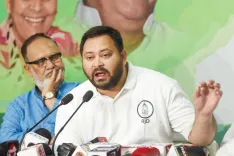 क्या तेजस्वी यादव ने सीएम नीतीश कुमार से यूट्यूबर की पिटाई पर सवाल उठाया?