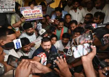 Tejashwi Yadav slams Bihar govt over Patna student lathi-charge