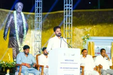 Telangana CM Revanth Reddy unveils Manmohan Singh statue, seeks Bharat Ratna