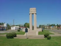 टेक्सास के न्यू लंदन स्कूल विस्फोट: 300 जिंदगियों की त्रासदी