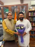 Tharoor Hails Olympian Smit Singh as Model Young Leader
