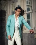 How Did Sunny Hinduja Respond to a Fan's Concern About His Smoking?