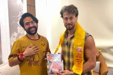 Tiger Shroff meets Bageshwar Sarkar, praises cancer hospital and social work