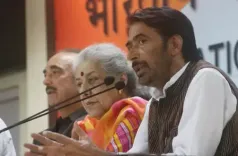टीएमसी सरकार जनता के प्रति उदासीन, वादों को पूरा करने में रही नाकाम : गुलाम अहमद मीर 