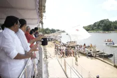 Aranmula Vallamkali 2025: V-P Radhakrishnan inaugurates iconic boat race on Pamba