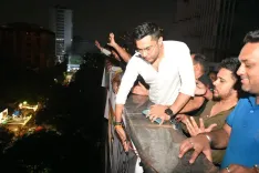 Trinamool billboard row: 14 arrested as Kolkata Police nab 14th activist