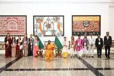 Tripura students tie rakhi on President Murmu at Rashtrapati Bhavan