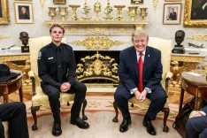 Trump honours teen lifeguard Ryder Williams for Santa Cruz rescue