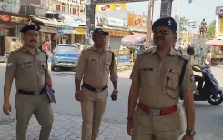 उधम सिंह नगर पुलिस का 'नो व्हीकल डे': एसपी स्वप्न किशोर सिंह पैदल पहुँचे दफ्तर, ईंधन बचत अभियान शुरू