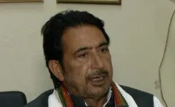 राहुल गांधी पर एफआईआर: गुलाम अहमद मीर बोले — 'उल्टा चोर कोतवाल को डांटे', BJP पर साधा निशाना