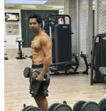 वरुण धवन का मजेदार संदेश: जिम में पसीना बहाना है जरूरी, उम्र कोई भी हो!