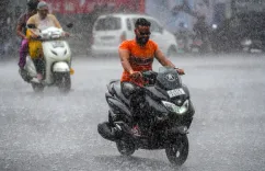 How are Unseasonal Rains Impacting Daily Life in Gujarat?