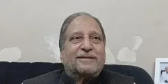 यूपी चुनाव 2027: ओवैसी को 'बीजेपी की बी टीम' बताते हुए नसीम सिद्दीकी की जनता से सावधान रहने की अपील