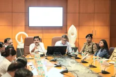 यूपी इंटरनेशनल ट्रेड शो 2026: ग्रेटर नोएडा में 25 सितंबर से आयोजन, प्रशासन ने यातायात-सुरक्षा की समीक्षा की