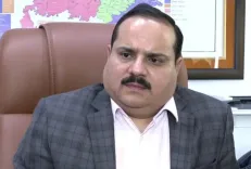 क्या यूपी में एसआईआर: मतदाता की फोटो, माता-पिता के नाम और हस्ताक्षर फॉर्म को वैध बनाने के लिए पर्याप्त हैं?