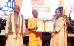यूपी पुलिस भर्ती 2023: योगी के हाथों नियुक्ति पत्र पाकर बोले अभ्यर्थी — बिना सिफारिश मिली नौकरी