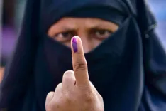 यूपी विधानसभा चुनाव 2027: अमरोहा जिले की 4 सीटों पर 2022 में भाजपा-सपा में 2-2 की बराबरी, अब किसका पलड़ा भारी?