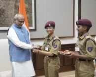रक्षाबंधन 2025: उपराष्ट्रपति राधाकृष्णन ने बच्चों संग, ओम बिरला ने कोटा-बूंदी की लाड़ली बहनों संग मनाया पर्व