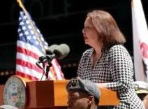 Tammy Duckworth accuses Trump of conceding ground to Xi ahead of White House meeting