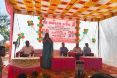 उत्तर प्रदेश में बालवाटिका नवारंभ उत्सव: बच्चों ने रेत पर लिखी सीख की पहली इबारत